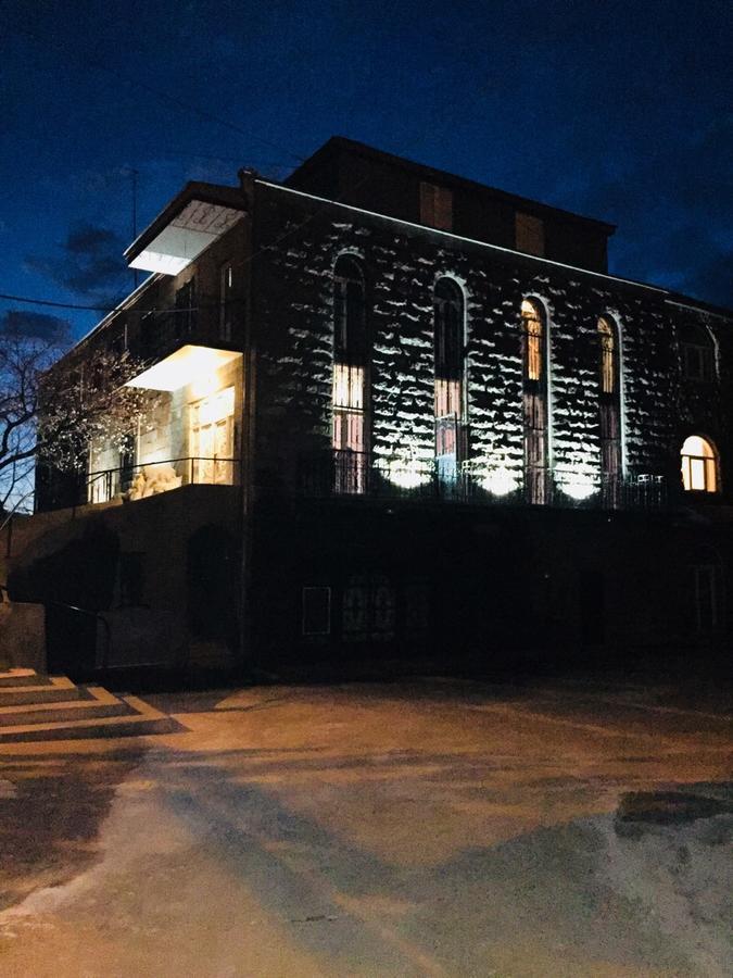 Bloor Hotel Ереван Екстериор снимка
