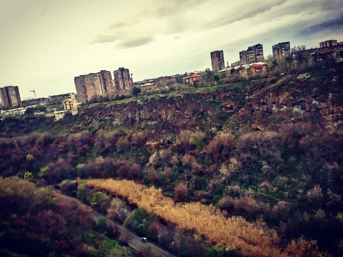 Bloor Hotel Ереван Екстериор снимка