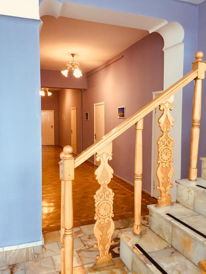 Bloor Hotel Ереван Екстериор снимка