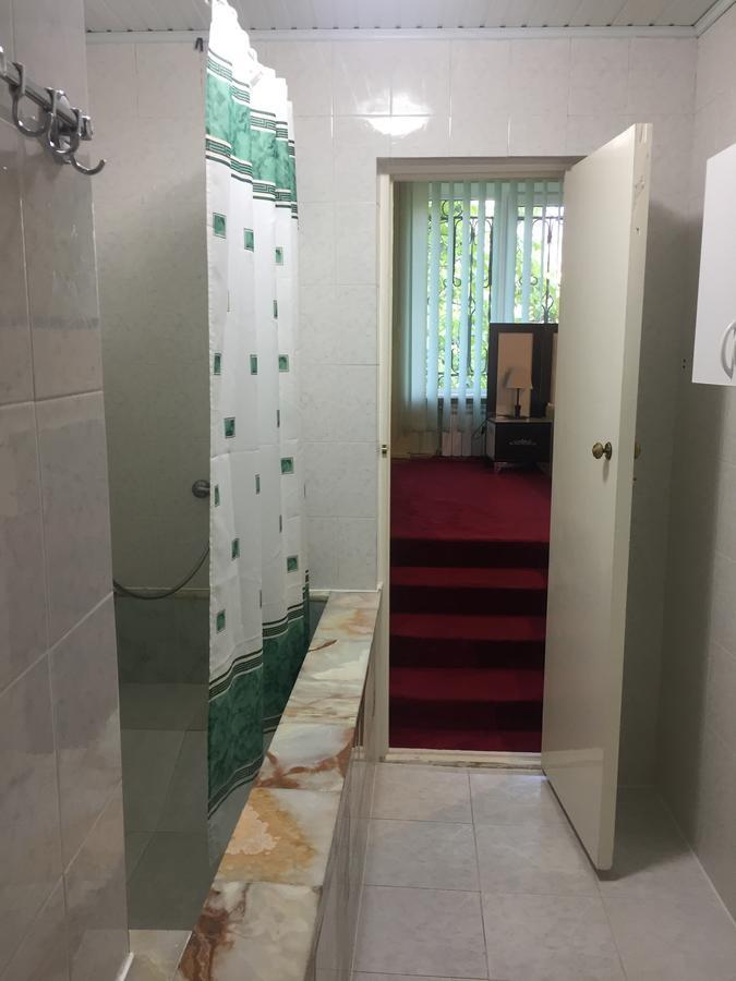 Bloor Hotel Ереван Екстериор снимка